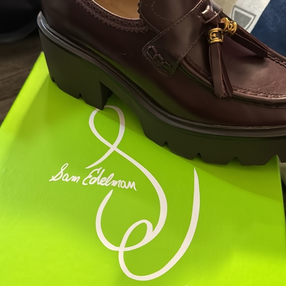 Brandnew Sam Edelman Loafers - Picture 2 of 4